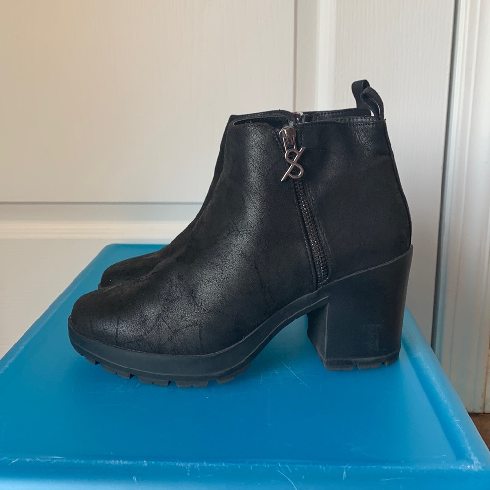 Parker & Sky black ankle boots